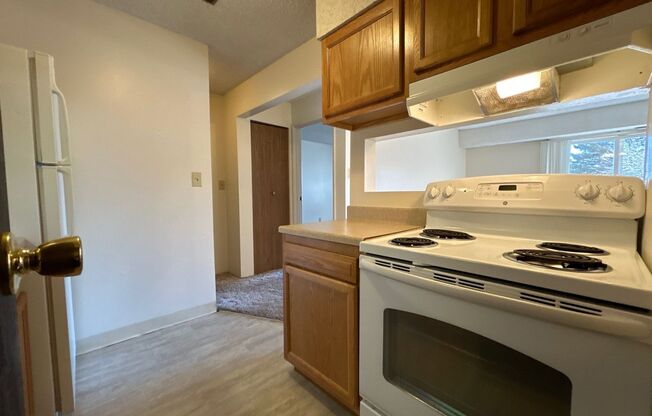 1 bed, 1 bath, 625 sqft, $650, Unit 7