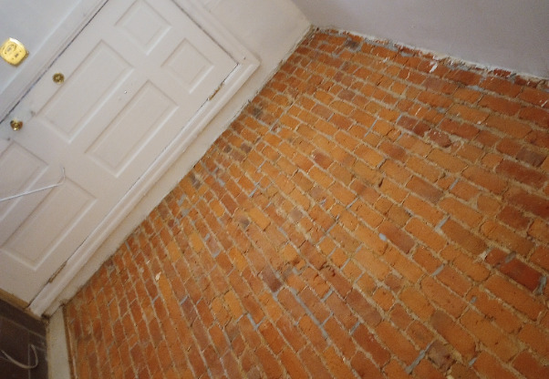 28 XX N BAILEY ST