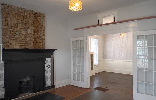 1081 ARLINGTON AVE SW