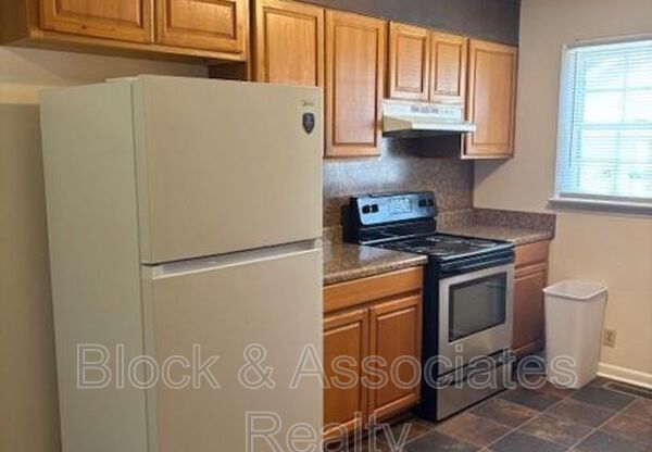 1236 BEVERLY DR