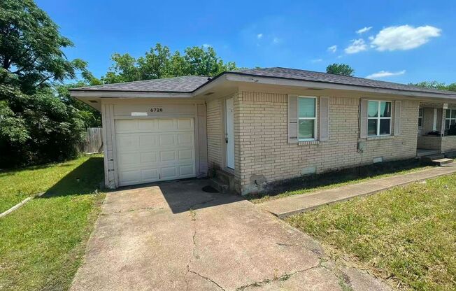 Great and Affordable Duplex in Plano!