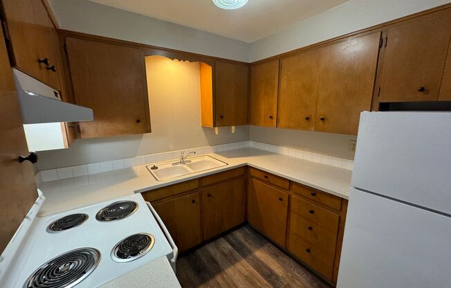 1 bed, 1 bath, $1,150, Unit 18