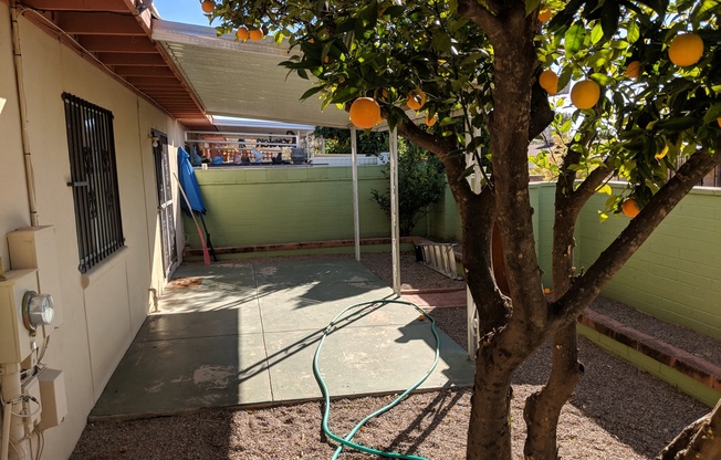 2 beds, 2 baths, $1,400