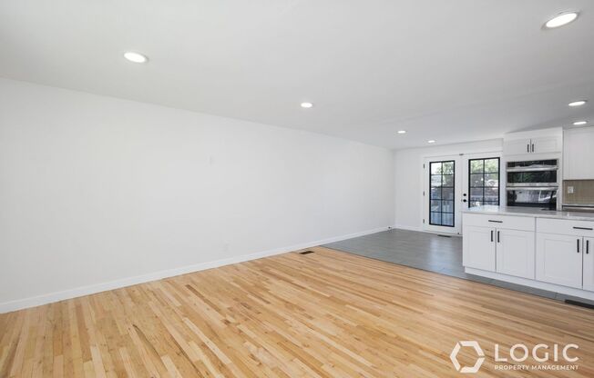 101 W Paula Drive