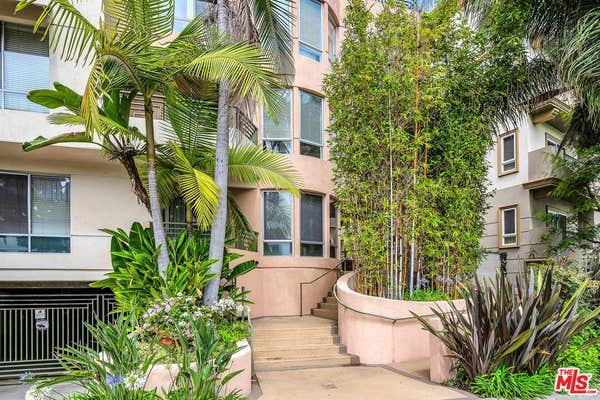 2111 S BEVERLY GLN BLVD