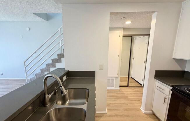 1 bed, 1 bath, 695 sqft, $2,698, Unit 408