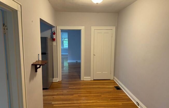 1 bed, 1 bath, 1,000 sqft, $1,475