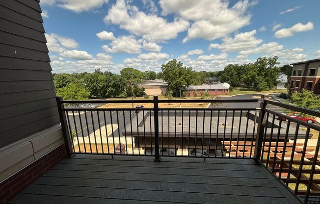 Studio, 1 bath, 557 sqft, $1,565, Unit 104-311