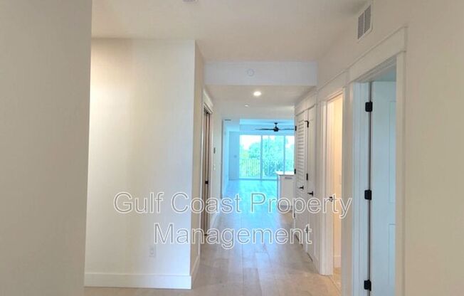 280 HIDDEN BAY DR