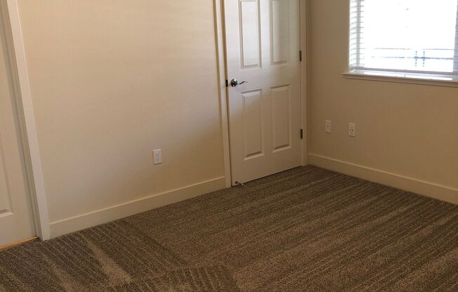 2 beds, 2 baths, 1,064 sqft, $2,271, Unit 1663 - 301