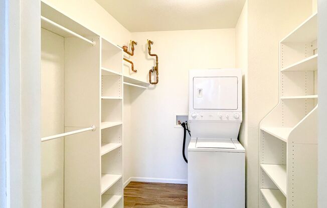 1 bed, 1 bath, 800 sqft, $1,595, Unit 309