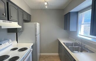 2 beds, 1.5 baths, 1,152 sqft, $1,100, Unit Apt #06