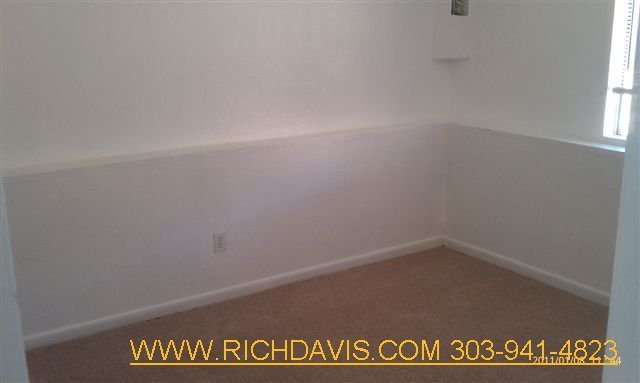 3 beds, 2 baths, $2,300, Unit 1 Car Attached Garage North Side