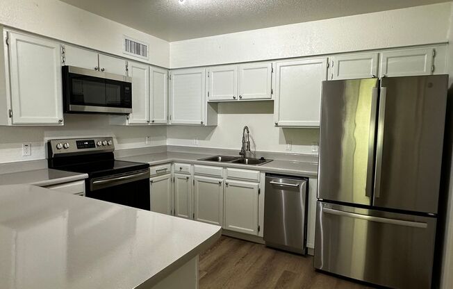 BEAUTIFULLY REMODELED 3 BEDROOM 1.5 BATHROOM HOME WITH ALL UTILITIES INCLUDED