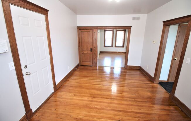 Large 1-Bedroom Apartment at 4732 Anthony Wayne Drive