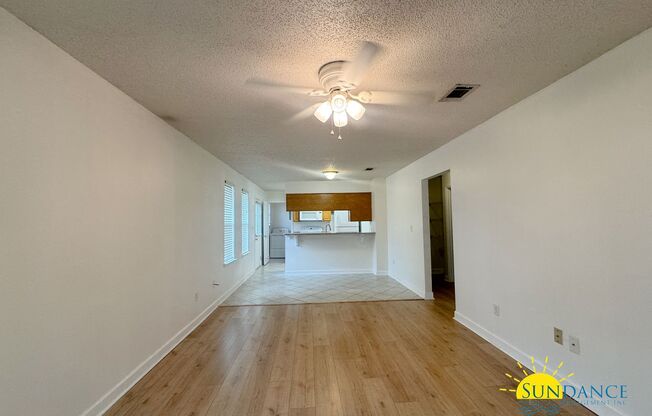 Updated 2 Bedroom Duplex in Central Crestview!