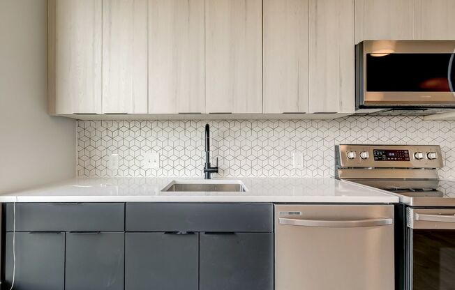 1 bed, 1 bath, 500 sqft, $1,350, Unit 306