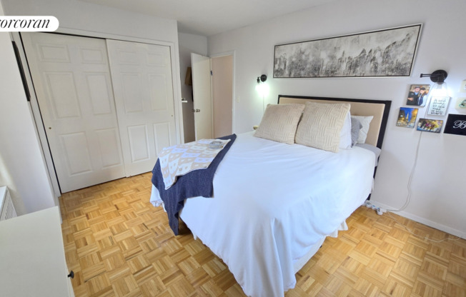 2 beds, 1 bath, $6,000, Unit 11F