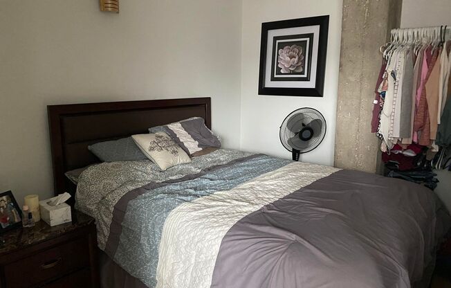 Studio, 1 bath, 400 sqft, $1,475, Unit 4630-2H