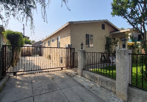 2344 ALTMAN ST