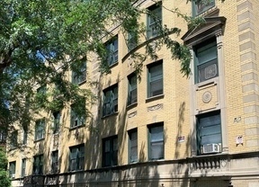 2 beds, 1 bath, $1,150, Unit 4840 #2N