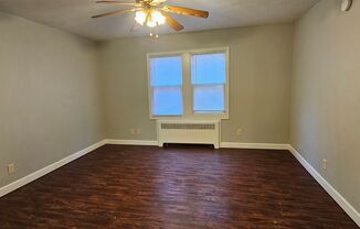 1 bed, 1 bath, $695, Unit Unit 7