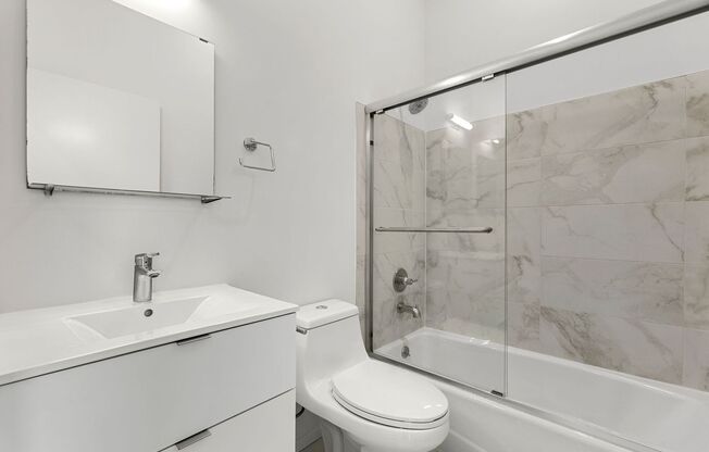 2 beds, 2 baths, 897 sqft, $2,995, Unit 319