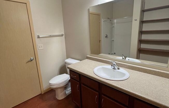 1 bed, 1 bath, 735 sqft, $1,175, Unit 101