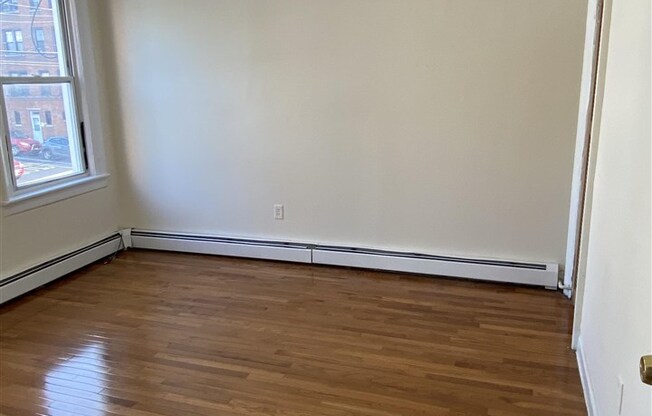328 FULTON AVE