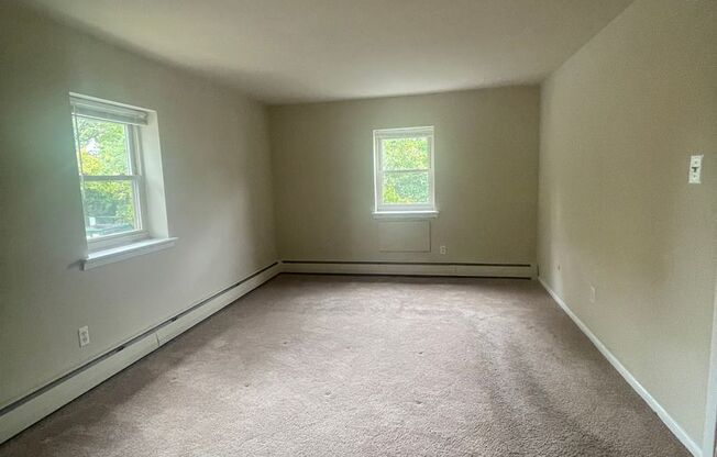 1 bed, 1 bath, 700 sqft, $1,245, Unit B102