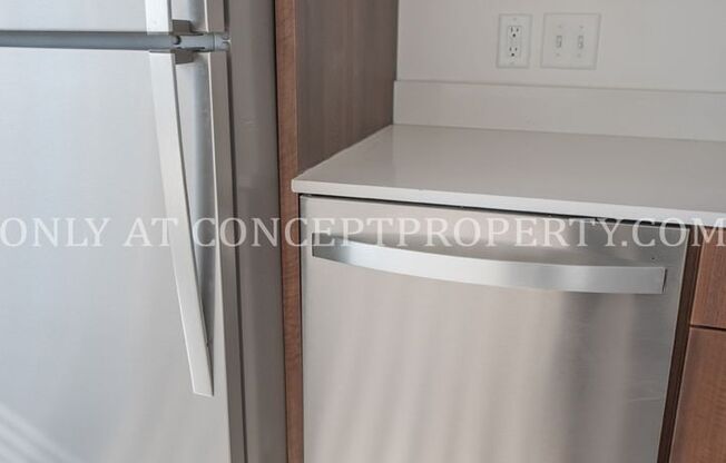 1 bed, 1 bath, 570 sqft, $1,175, Unit 12