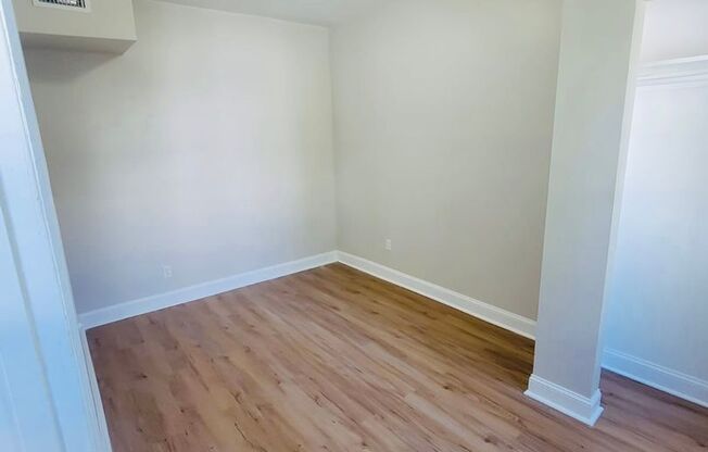 2 beds, 1 bath, 720 sqft, $1,675, Unit 67 Oak Street 3rd Floor