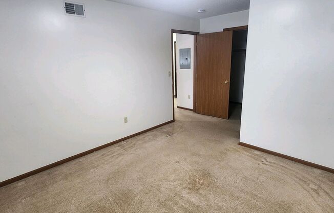 36 Plex - Village Green Apartments