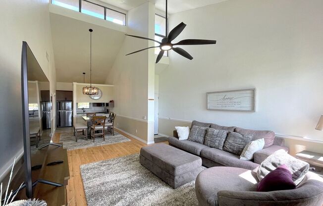 2/2 Winterset FULLY FURNISHED Townhome!