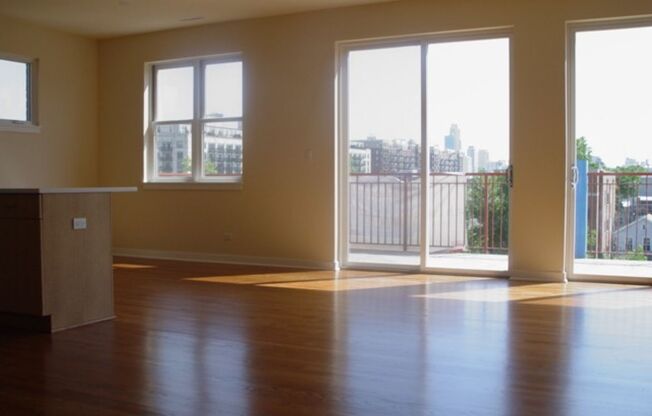 3 beds, 2 baths, 1,469 sqft, $3,400, Unit 402