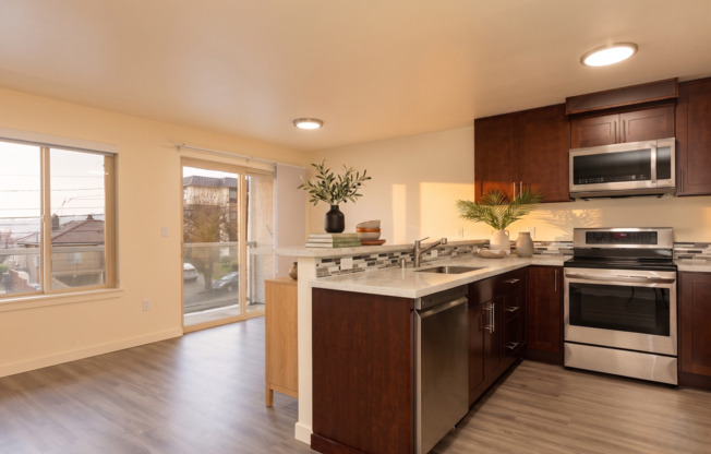 1 bed, 1 bath, 650 sqft, $2,060, Unit 103