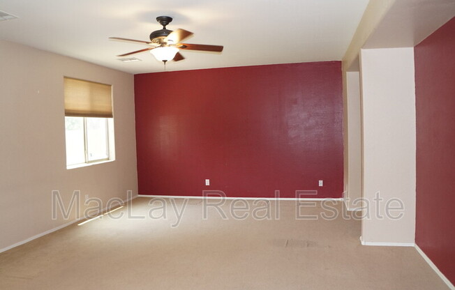3643 E HYATT LN