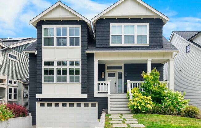 Gorgeous 4 Bed/3.5 Bath with Beautiful Finishes and Mountain Views!