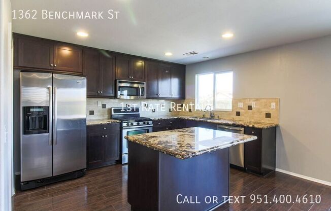 1362 BENCHMARK ST