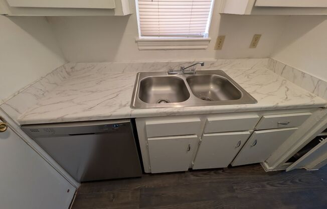 2 beds, 2 baths, 932 sqft, $1,065, Unit 58-A