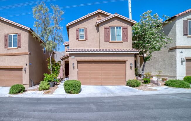 *MOVE-IN READY* LOVELY 3-BEDROOM 2-CAR GARAGE TWO-STORY HOUSE!!