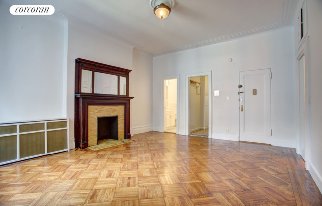 1 bed, 1 bath, $3,500, Unit 5