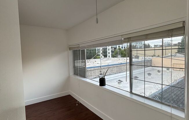 Studio, 1 bath, 432 sqft, $1,499, Unit 017