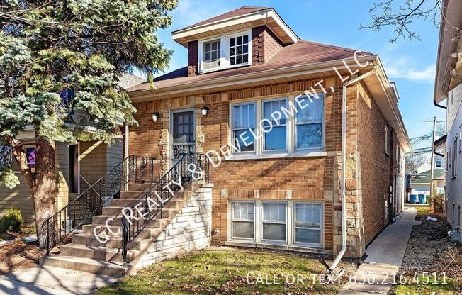 842 BELOIT AVE