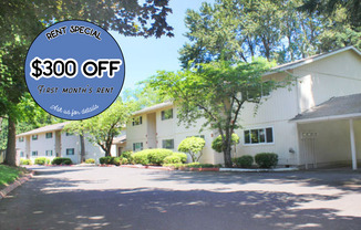 RENT SPECIAL! Great 1 Bedroom Overlooking Kelly Creek!