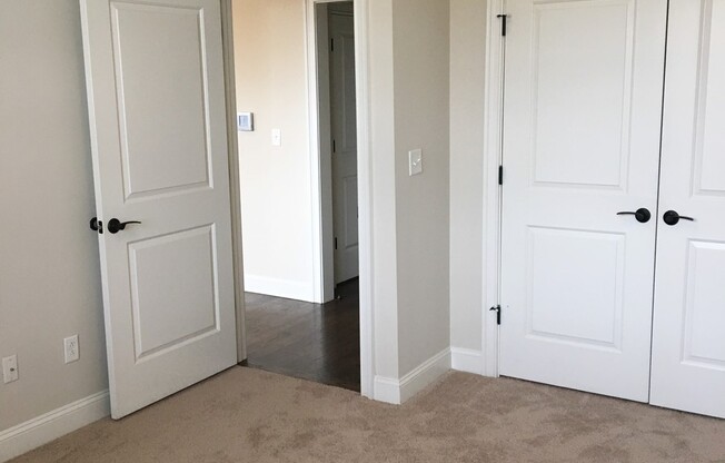 1 bed, 1 bath, 948 sqft, $2,095, Unit 301