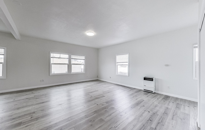 1454 36 AVE