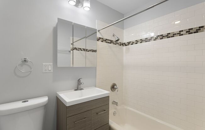 1 bed, 1 bath, 581 sqft, $1,850, Unit 402