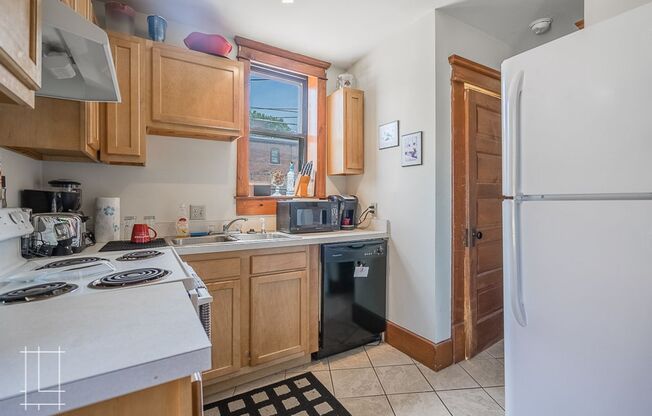 751-753 Hunter Ave