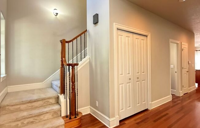 King City 2300+sf house. 3bd+office. Gorgeous!
